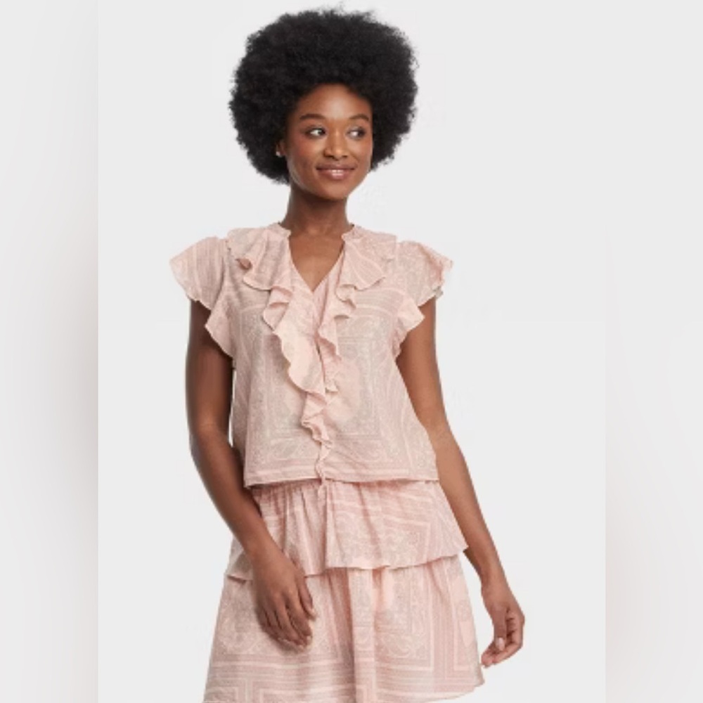 Universal Thread Pink Paisley Skirt and shirt